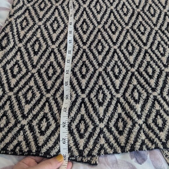 Chic MOTF Wool-Mix Geo Pattern Knit Skirt - Picture 8 of 10